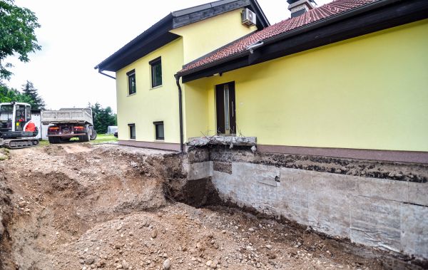 Foundation Repair Service